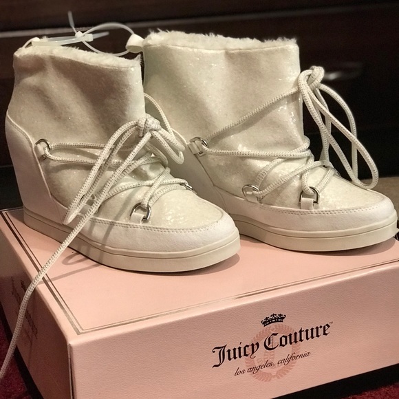 Juicy Couture white Booties NWB - Picture 3 of 4